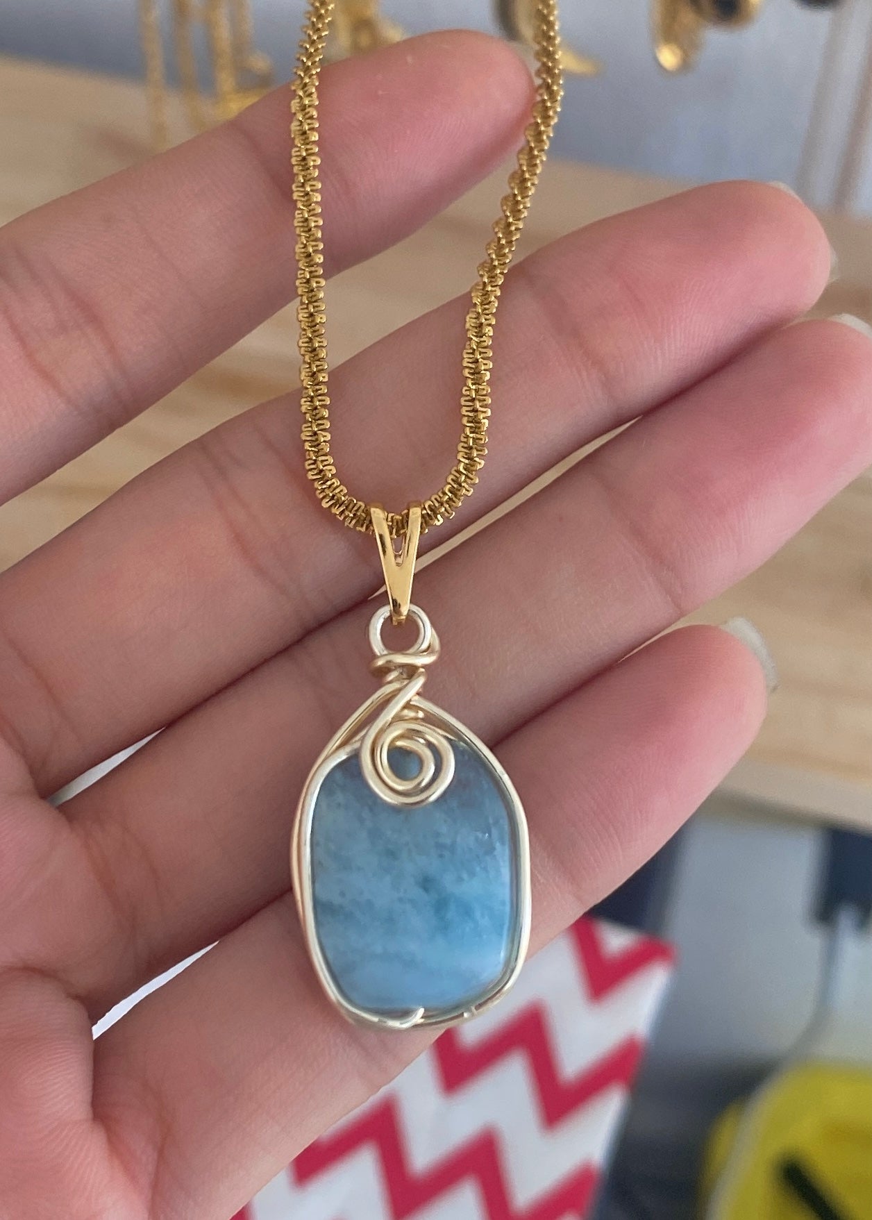 Aquamarine spiral