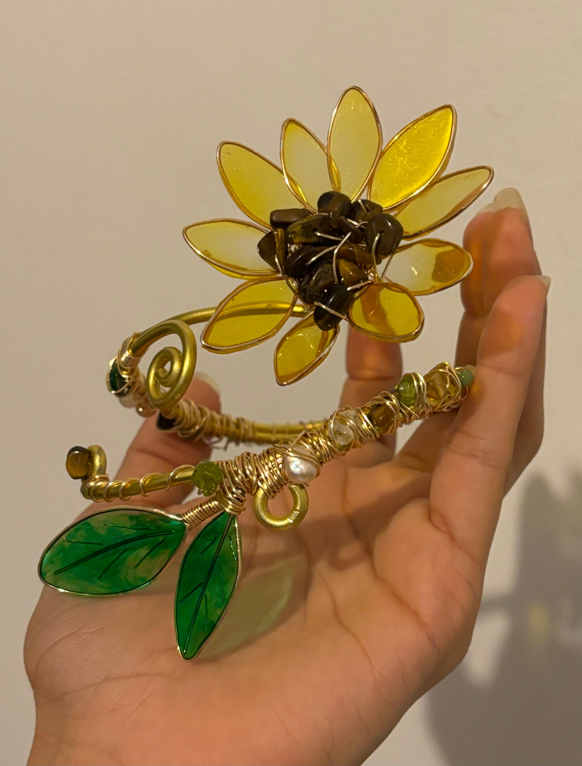 Divine Bloom - Arm cuff