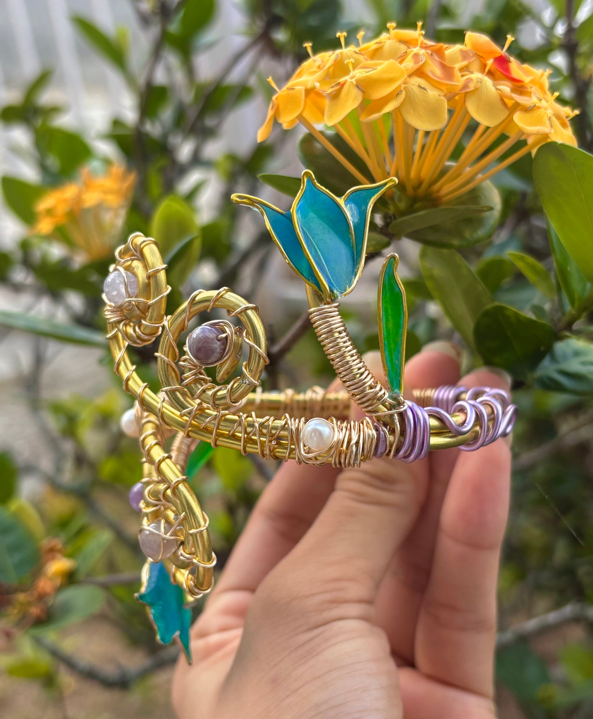 Divine Bloom - Arm cuff