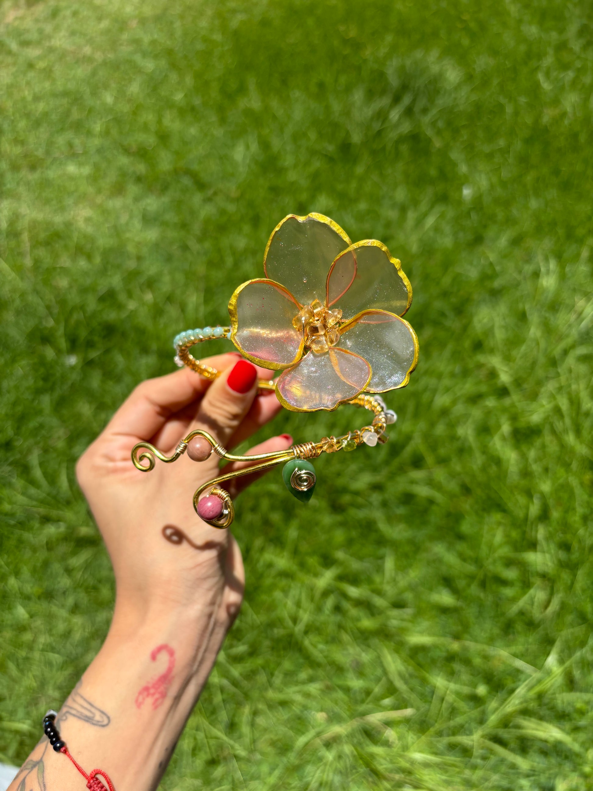 Divine Bloom - Arm cuff